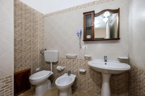 مبيت وإفطار ماكاري Casa Ambra المظهر الخارجي الصورة